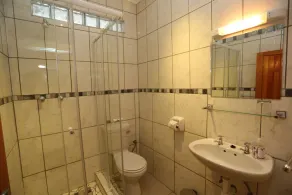 Aus Self-Catering Units - Image 3