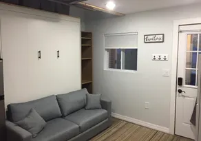 Studio Condo (Newly Renovated) - 150' to Beach 20 min to Portland - Image 5