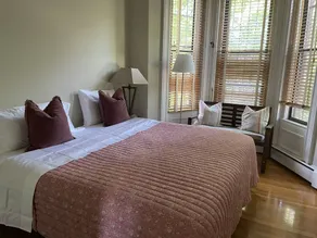 Cozy, Adorable 1-bedroom apartment - in tourist area.  Sleeps 4  - Image 5