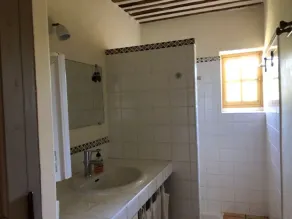 Holiday Home in Lacoste With Pool - Image 2