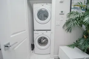 Luxurious 1 bedroom + Den Near Edmonton International Airport - Image 3