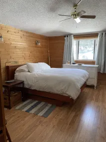Cottage on the Lake - Image 5