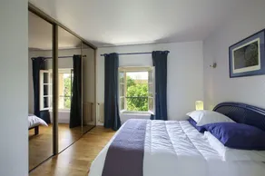 Hylder af Saint-Emilion / The Suite - Image 3