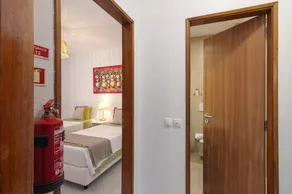 Appartamento 'T1 Vista Mare' con Vista Mare, Wi-Fi e Aria Condizionata - Image 5