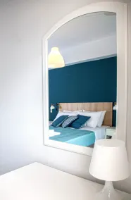 Theros - Newly Renovated Serviced Apartments only 200m from the beach - Image 3