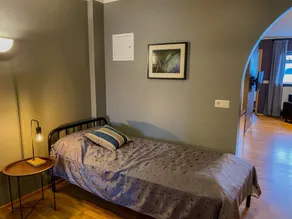Spacious One-Bedroom Apartment - Image 2