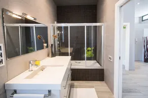 Catalunya Huse: Moderne Villa i Les Comes for op til 9 personer! - Image 3