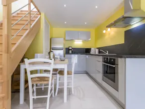 Charming Cottage near River & Park, 10km from Nantes, Free Parking, WiFi, Baby-Friendly - Image 5
