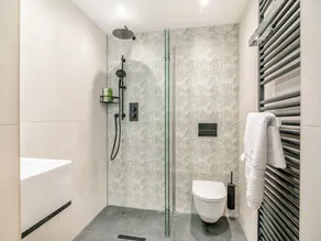 4 bedroom accommodation in Wells - Image 3