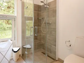 Exotic Holiday Home in Hadsund With Whirlpool - Image 4