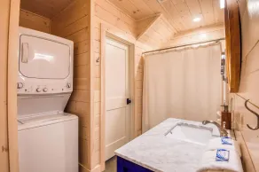 Saddleback - Maine Alpin Haus beautiful trailside ski-in/ski-out A-Frame with mountain views - Image 3