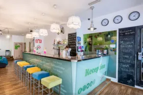 Feel Hostels Soho Malaga - Image 4