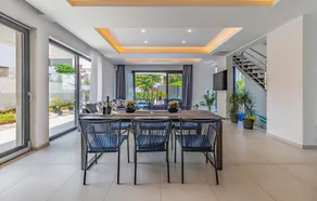Luxurious home in Pula - Image 4