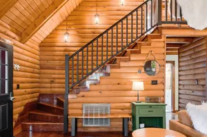 Big Warm Hug of a Cabin! Luxury Linens, Best Coffee Station for Miles - Image 2