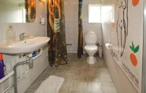 Smukt hus med 3 soveværelser i Bogø By - Image 2