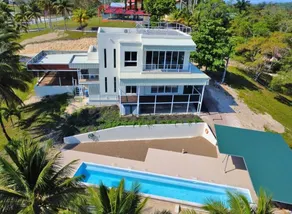 Javiellie Luxury Villa - Image 3