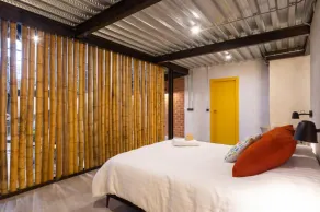 Loft d'Art 06 \"Voyage Léger\" in Valence - Image 5
