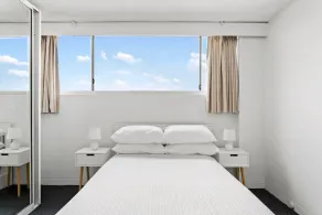 Apartment with Pool Access, a minute to the Beach - Image 5