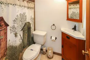 Shucker's Tump -  pet friendly, Lg screened porch. LINENS AND TOWELS PROVIDED - Image 4