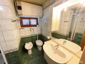 Holiday apartment with 3 bedrooms and balcony - Image 4
