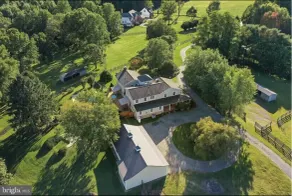 Peaceful 24-Acre Horse Farm Retreat Estate with Pool Near DC - Image 5