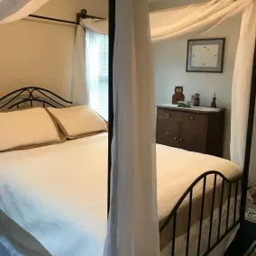 2 bedroom apartment - Mt Penn - Image 4