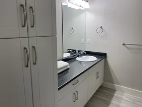 Private 2 Bedroom suite in Kelowna BC - Image 3