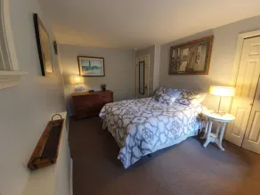 COMMUNAUTÉ PRIVÉE, 4000SF DE TRI-NIVEAU, 5 BDRM, AC CENTRAL, DOCK ASSOCIATION / TENNI - Image 3