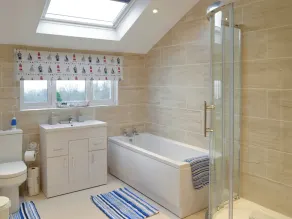 3 bedroom accommodation in New Quay - Image 2