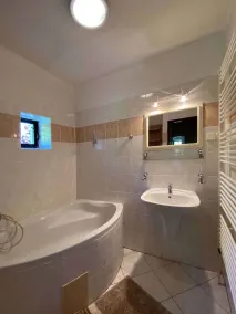 Casa de vacaciones con piscina exterior - Image 2