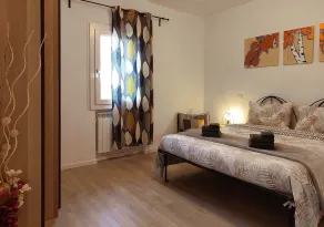 Apartamento con entrada independiente - Image 4