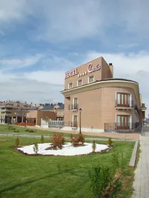 Hotel II Castillas Ávila - Image 2