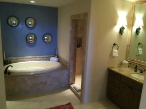 The Hacienda Beach Club & Residence 3 bedrm./4 bathroom. - Image 3