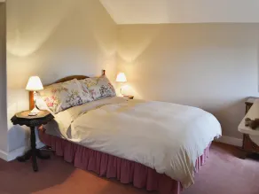 4 Bed in Lower Bockhampton oc-t34129 - Image 5