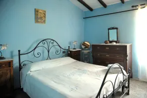 Stenbolig i traditionel stil med privat pool - Image 4
