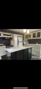 Farmhouse Camper For Rent - Image 5