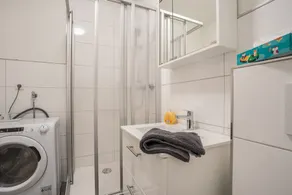 Apartment Ausblick in the Heart of Bremerhaven with Stunning Views - Image 3