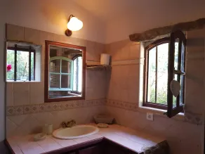 Le Charme d'une Propriété  authentique au pied du Lubéron - Image 3