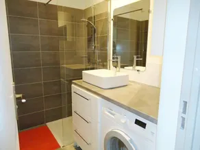 Bel appartement 2 pièces climatisé 500m centre - Image 2
