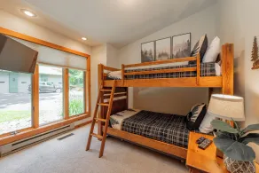 Lakefront Dog Friendly Cottage w/ Dock & Fire Pit - Image 5