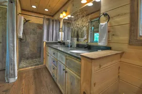 Laurel Escape LLC- Romantic Luxury Cabin: Perfect for 2! PROMOTION 10%-15% OFF!! - Image 2
