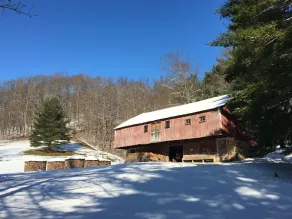 Farmhouse on 300 acres with 2 lakes near the heart of Amish Country - Image 2