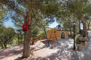 Holiday Home 'Mi Bella' with Mountain View, Wi-Fi and Air Conditioning - Image 2