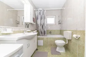 Villa w/private pool near Trogir & SPU Airport - Image 2