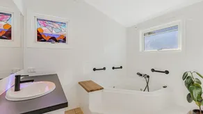 Tugun Beach House - Pet Friendly & Perfect for Families! - Image 5