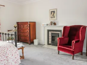 ST AGNES, pet friendly, character holiday cottage in Duns - Image 5