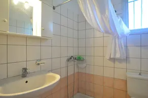 QUITE FAMILY HOME NEAR LOGAS AMA 00002558284 - Image 3