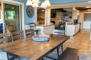 Lake House - Image 5
