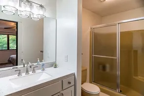Cozy Lake Michigan Retreat - Image 3