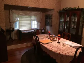 Maison partagée d'Ambrosia d'Anthony.  Historic Mcgregor Blvd - Propriété 5 étoiles - Image 2